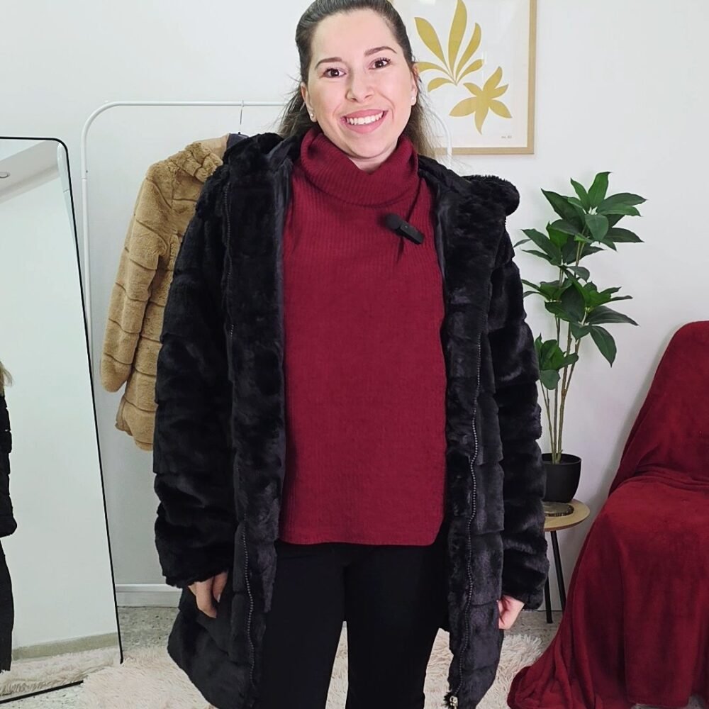 *ΜΠΟΥΦΑΝ ΓΟΥΝΑ ΜΕ ΚΟΥΚΟΥΛΑ ΜΑΥΡΟ